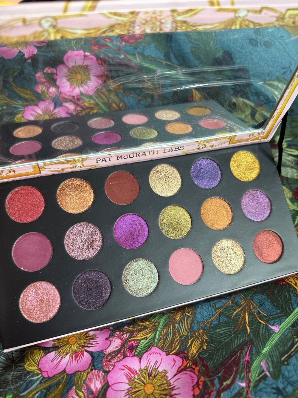 Pat McGrath Celestial Divinity Mothership Mega Eyeshadow Palette